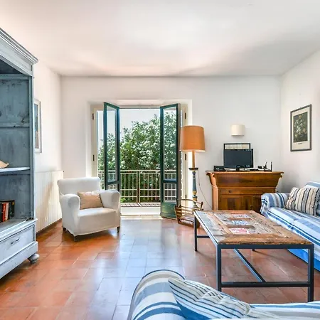 Le Tre Palme Villa *